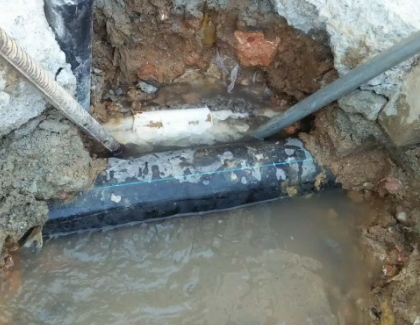 铁门关测漏水之水管漏水